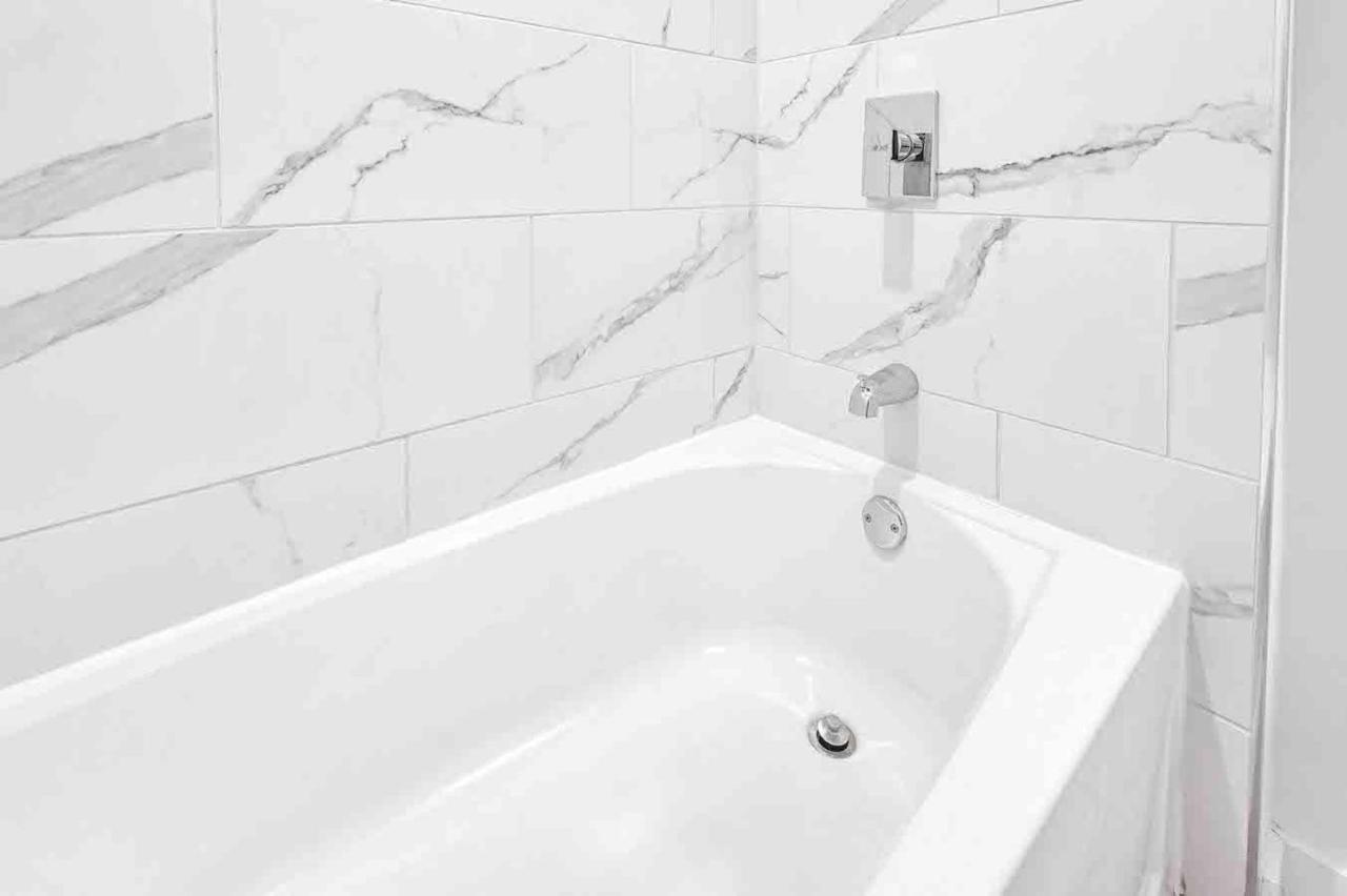 Charming Apt In The Heart Of Downtown With Free Parking Miami Bagian luar foto