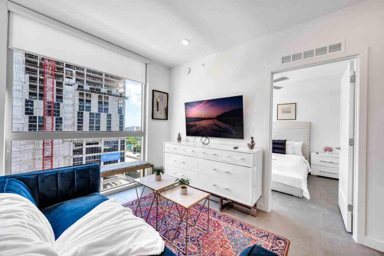 Charming Apt In The Heart Of Downtown With Free Parking Miami Bagian luar foto