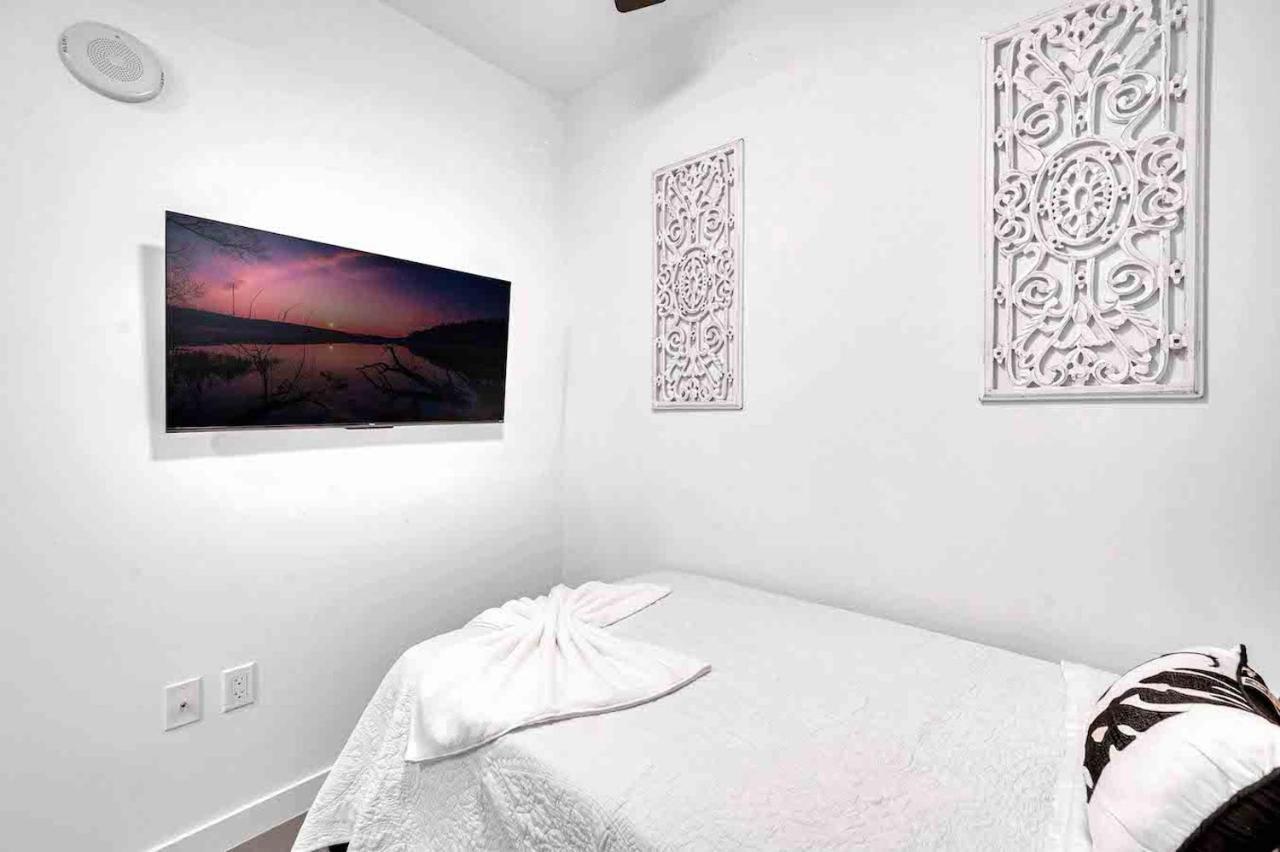 Charming Apt In The Heart Of Downtown With Free Parking Miami Bagian luar foto