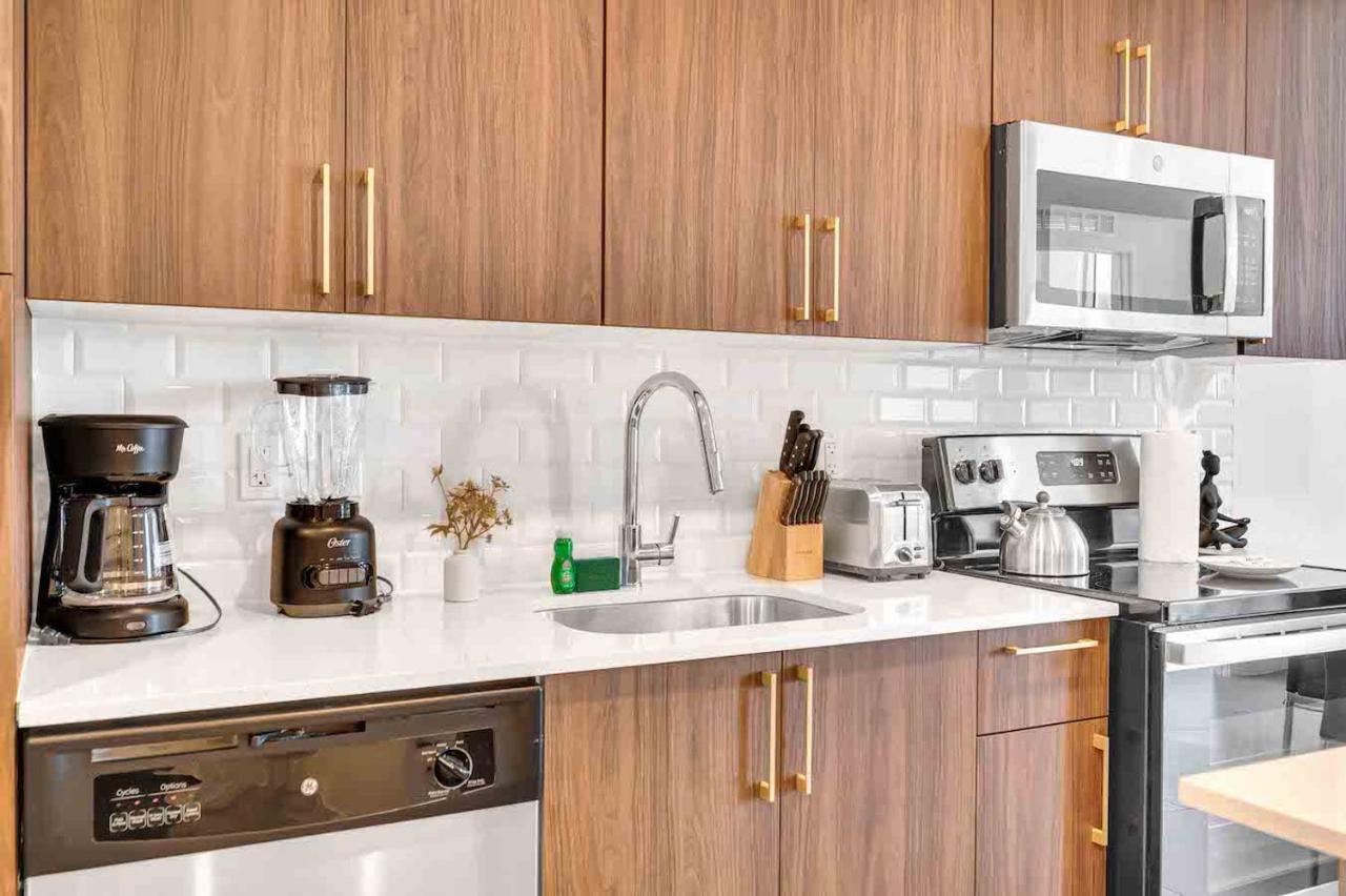 Charming Apt In The Heart Of Downtown With Free Parking Miami Bagian luar foto