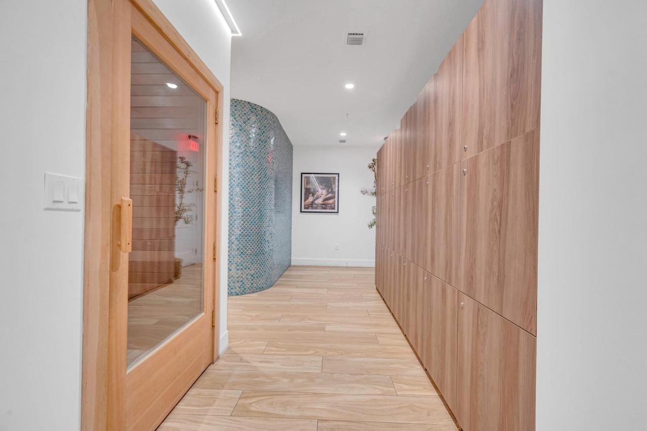 Charming Apt In The Heart Of Downtown With Free Parking Miami Bagian luar foto