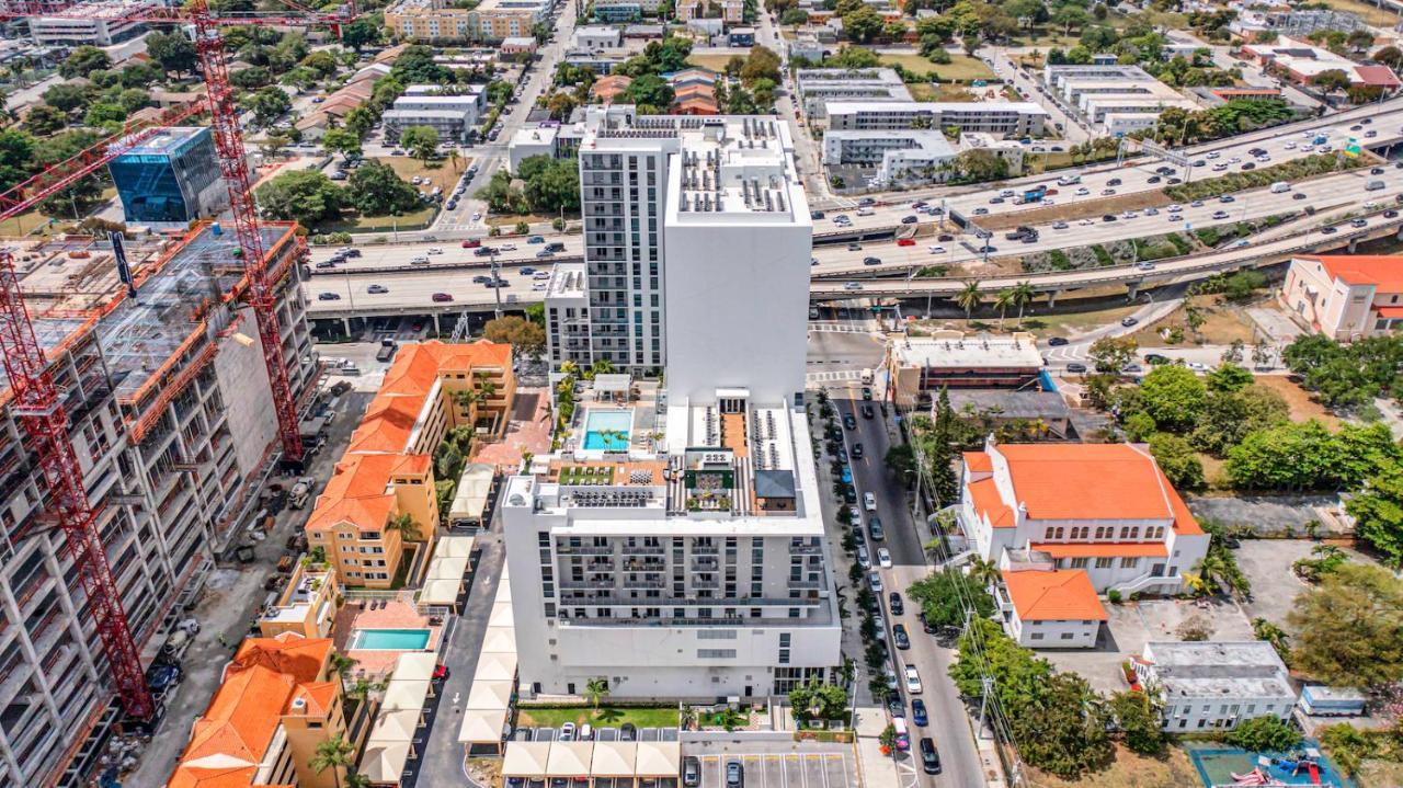 Charming Apt In The Heart Of Downtown With Free Parking Miami Bagian luar foto