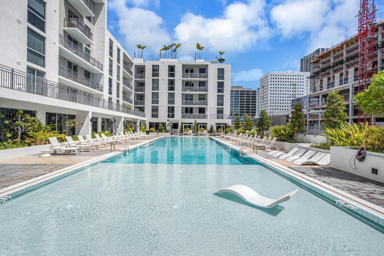 Charming Apt In The Heart Of Downtown With Free Parking Miami Bagian luar foto